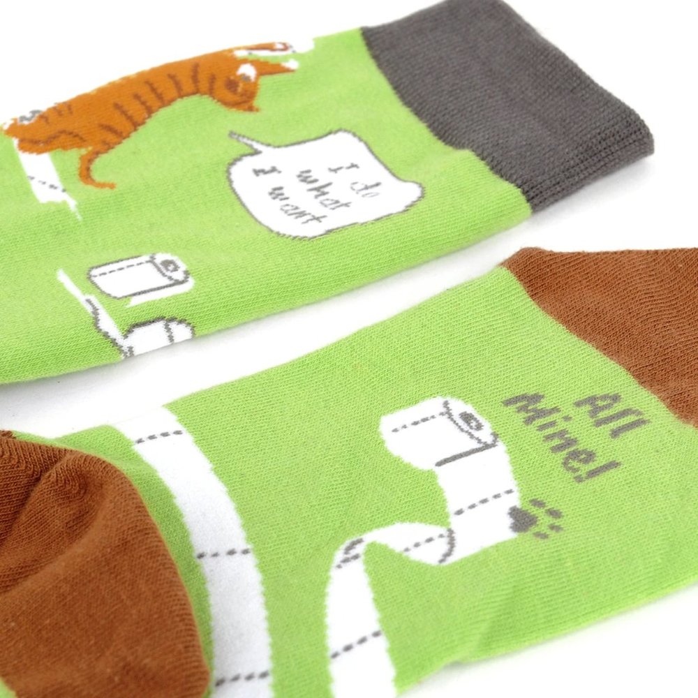 Covid-19 -Toilet Paper- Novelty Socks L/XL - Picture 7 of 10